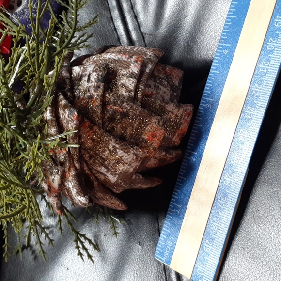 #6 NWOT Christmas Ornament 3.5"x3.5" - Picture 3 of 3